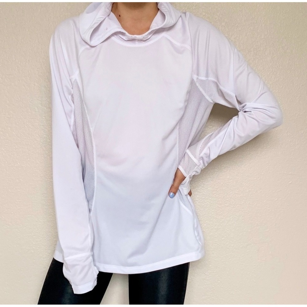 NWT Fabletics Alecia Performance Athletic White
Pullover Top XXL‎